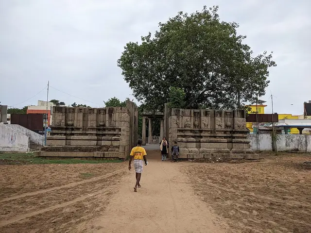 Sthalasayana Perumal Temple, Mamallapuram