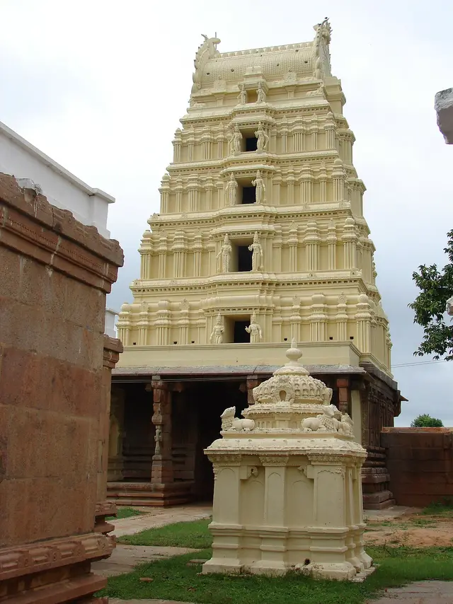 Someshwara Temple, Magadi, Magadi