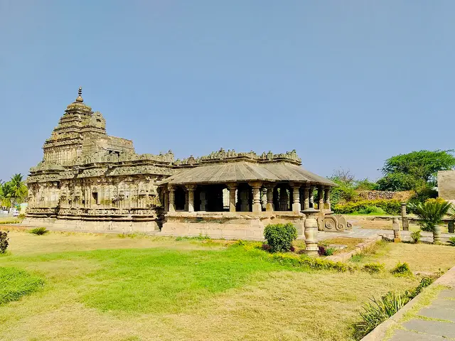 Brahma Jinalaya, Lakkundi, Lakkundi