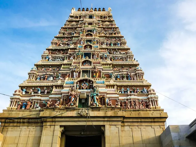 Yediyur Siddhalingeshwara Temple, Kunigal