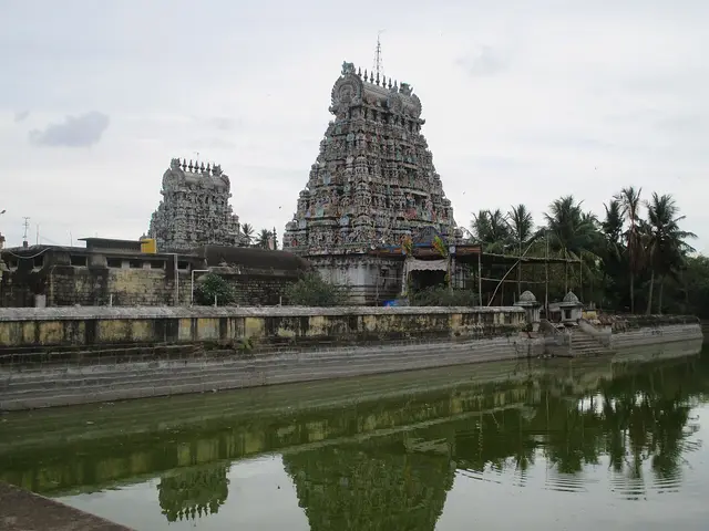 Agnipureeswarar Temple, Thiruppugalur, Thiruppugalur