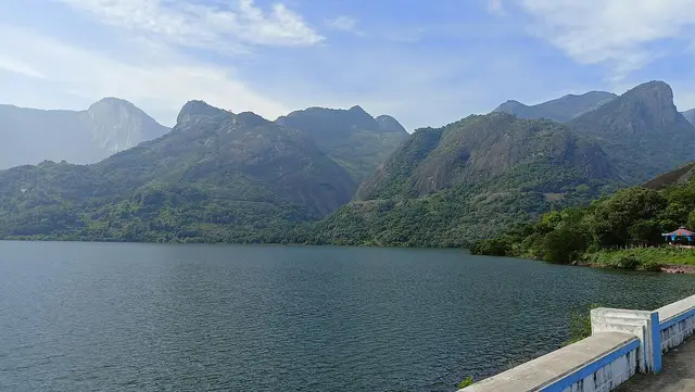 Aliyar Dam and Reservoir, Valparai