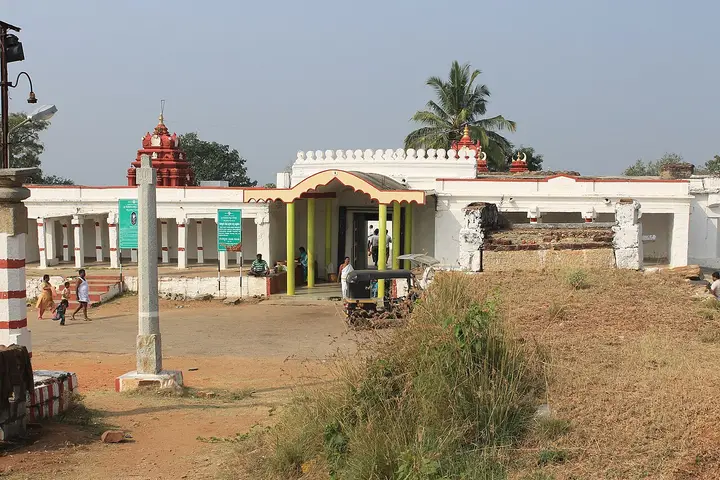 Karighatta Temple, Mandya