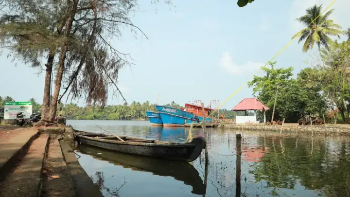 Alumkadavu, Kollam