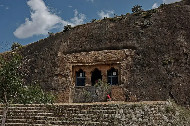 Thirumalapuram Rock-Cut Cave Temples, Tenkasi