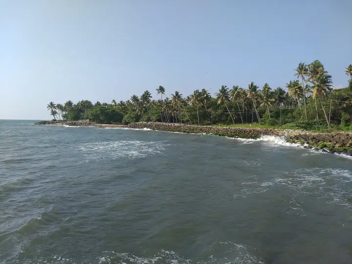 Thirumullavaram Beach, Kollam