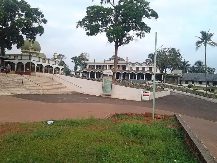 Nellikunnu Mosque, Kasaragod