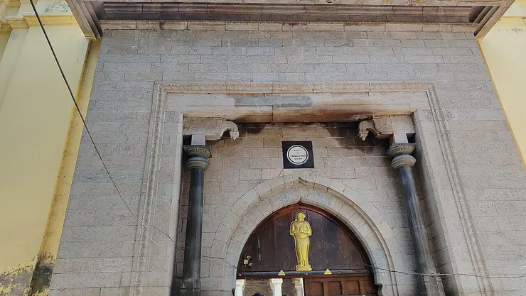 The Swarga Vilasam courtyard of the Thirumalai Nayakkar Mahal, Madurai