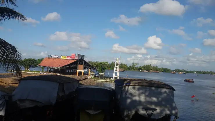 The finishing point at Punnamada, Alappuzha, with the white finish tower and the pavilion