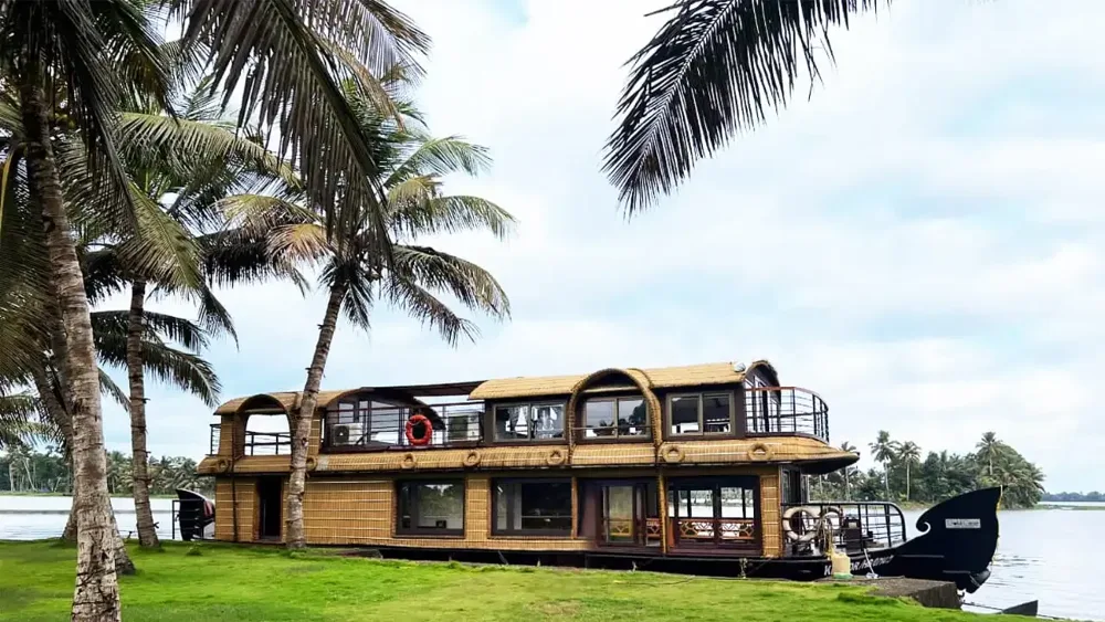 Property or offering photograph published by Kerala Houseboat