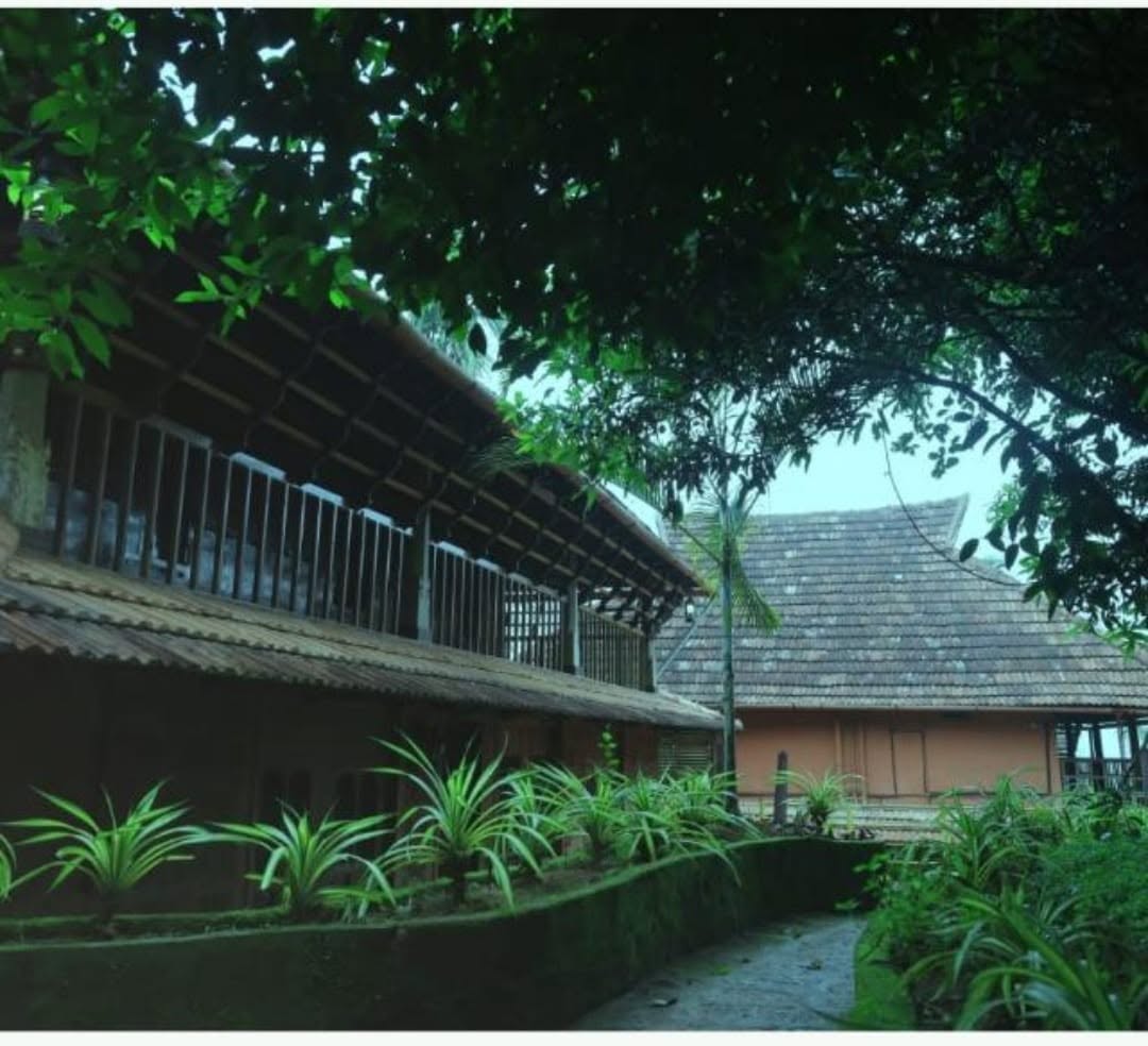 Published property exterior dated 15 September 2023; request current room photographs.
