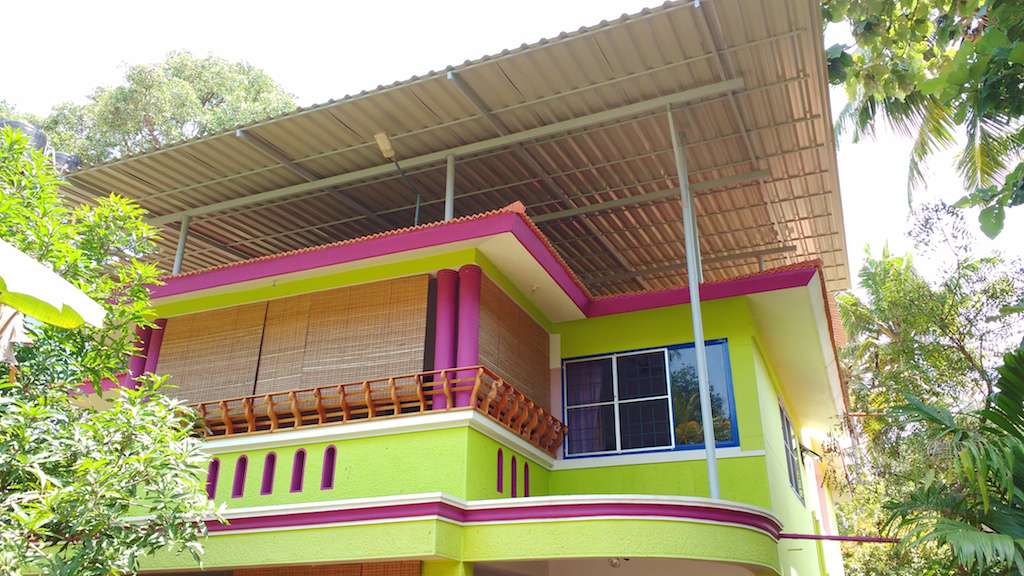An older exterior photograph of Gumnut Beach House on South Cliff; confirm the current property appearance before booking.