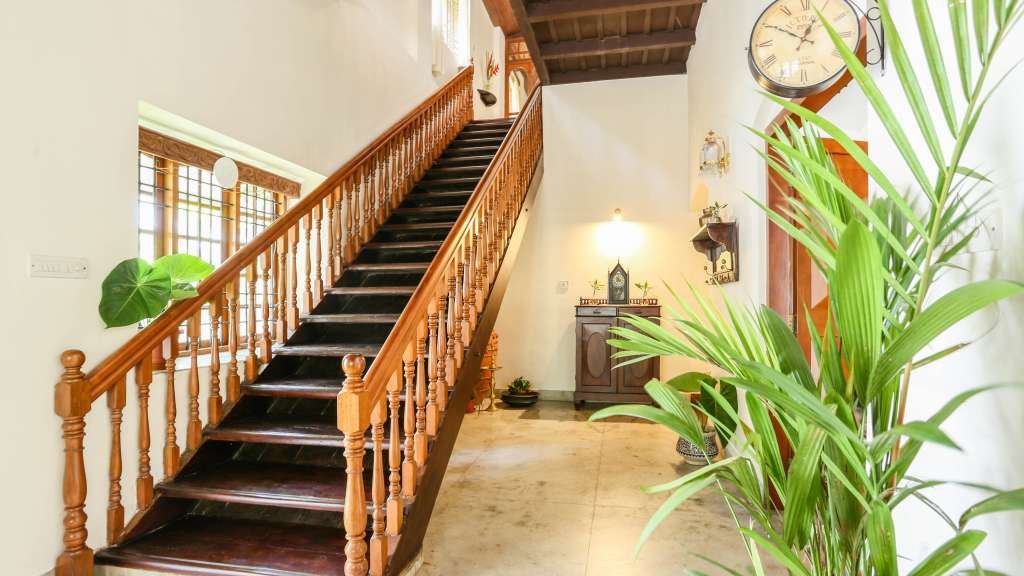 Kimansion property or offering, as published by its operator; confirm present condition directly.