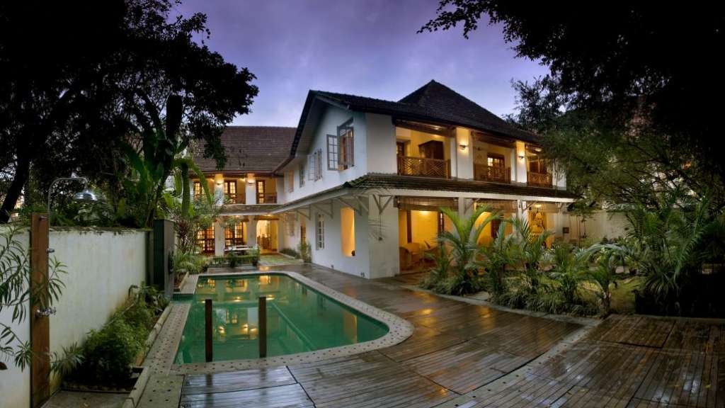 Le Colonial property or offering, as published by its operator; confirm present condition directly.