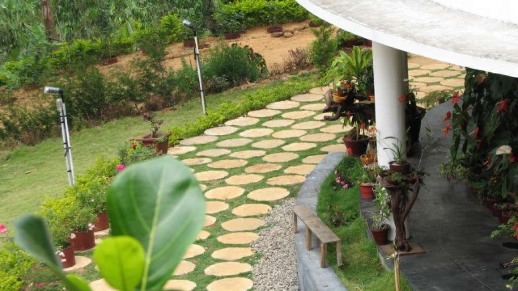 Wild Munnar Fragrance property or offering in its Kerala Tourism listing; confirm present condition and the exact room directly.