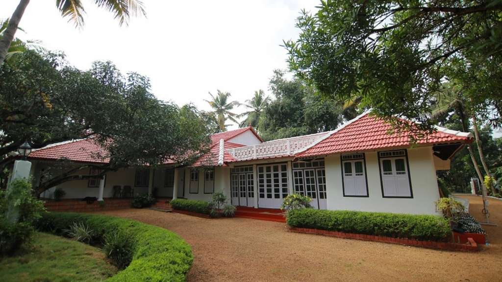 Image submitted for Backwater Heritage on its Kerala Tourism provider page; confirm current appearance and the exact room directly.