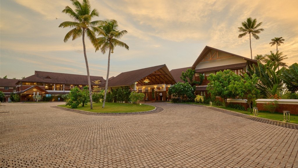 Image submitted for Gokulam Grand Resort and Spa, Kumarakom on its Kerala Tourism provider page; confirm current appearance and the exact room directly.