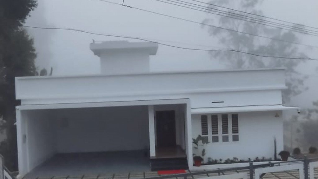 Image submitted for SUNRISE VISTA HOMESTAY on its Kerala Tourism provider page; confirm current appearance and the exact room directly.