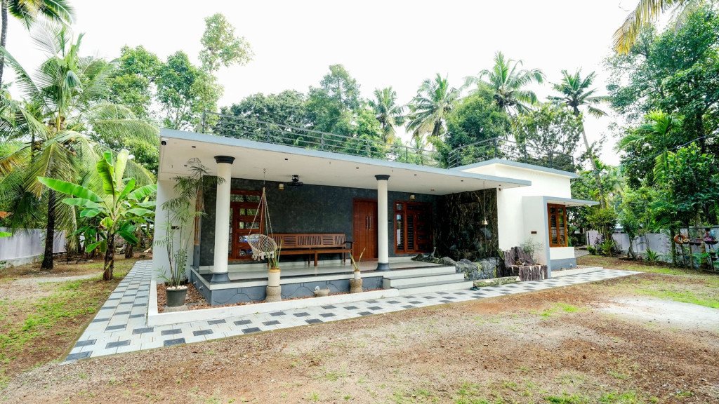 Image submitted for Pearlspot Homestay on its Kerala Tourism provider page; confirm current appearance and the exact room directly.