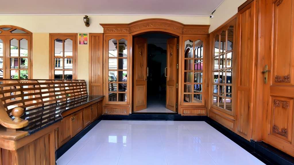 Image submitted for Malar Homes on its Kerala Tourism provider page; confirm current appearance and the exact room directly.