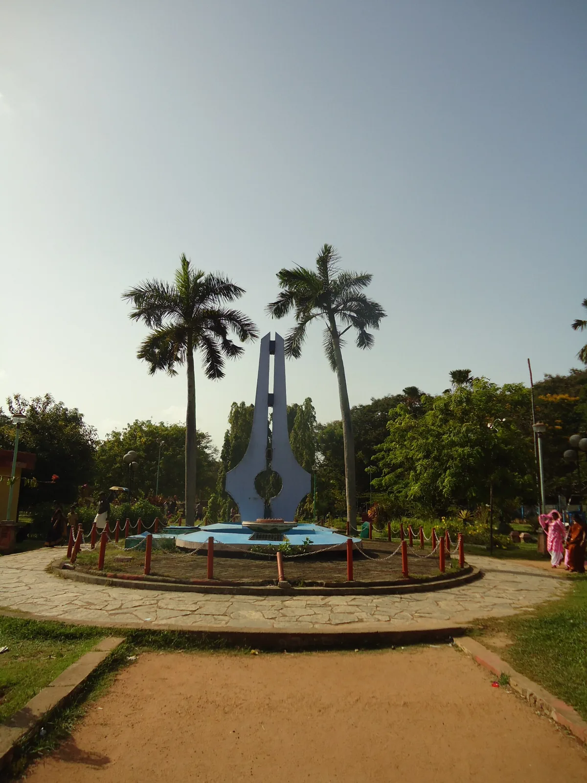 A sculpture standing in Subhash Bose Park, Ernakulam, Kochi